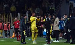 Archie Brown devam edemedi