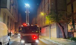 Başakşehir’de ayakkabı imalathanesinde çıkan yangın korkuttu
