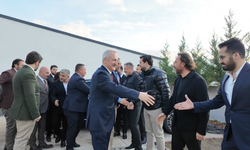 MHP'li Yurdakul, Akyurt'ta sanayici, ihracatçı ve fabrika çalışanlarıyla bir araya geldi