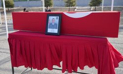 Vefat eden komutan için askeri tören düzenlendi