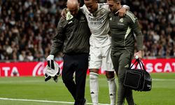 Real Madrid'de Eder Militao, 4 ay sahalardan uzak kalacak