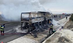 Eskişehir'de yanan otobüs kullanılamaz hale geldi