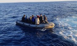 Manş Denizi'nde göçmen rekoru: Bir günde 800'den fazla geçiş