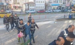 Konya'da yakalanan 55 dolandırıcılık şüphelisinden 26'sı tutuklandı