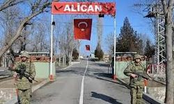 Vali Turan, Ermenistan sınırındaki Alican Sınır Kapısı’nı inceledi