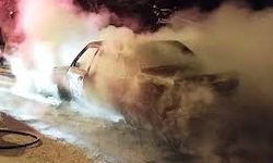 Adana’da otomobil patladı içerisindeki sürücü hayatını kaybetti