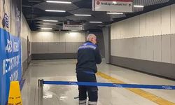 Sağanak yağış felç etti: M9 metrosunu bastı!