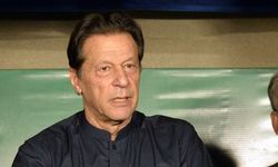 İmran Han ve eşi Büşra Bibi’ye “Toshakhana davası”ndan 17’şer yıl hapis