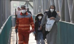 Tahran’da hava kirliliği nedeniyle yarın okullar ve resmi kurumlar tatil ilan edildi