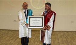 Mehmet Şimşek’e akademik onur: Fahri Doktora unvanı verildi