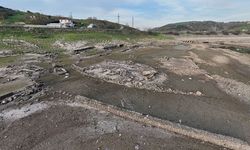 İstanbul’da barajlarda su seviyesi düşünce eski köy evleri ortaya çıktı