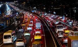 İstanbul'da trafik kilit: Yoğunluk yüzde 90'a ulaştı