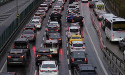 Sağanak trafiği vurdu! Harita kırmızıya büründü