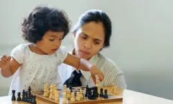 Üç yaşındaki Hintli çocuk satranç tarihine geçti