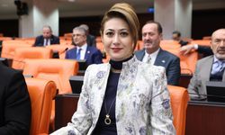 MHP’li Karakoç’tan Kadın Hakları Günü mesajı: “Türk kadını istikbal sancağının sahibidir”