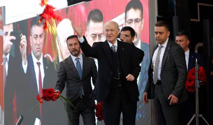 MHP Lideri Devlet Bahçeli Elazığ'da vatandaşla bir araya geldi