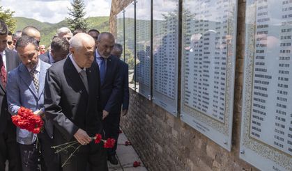 MHP Lideri Devlet Bahçeli, Ülkücü Şehitler Anıtı'nı ziyaret etti