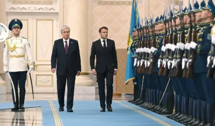 Fransa Cumhurbaşkanı Emmanuel Macron ilk kez Kazakistan'da