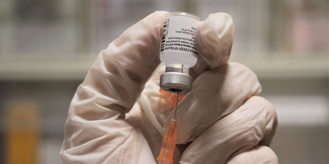 Polonya'ya seyahatlerde aşı ve test zorunluluğu kaldırıldı