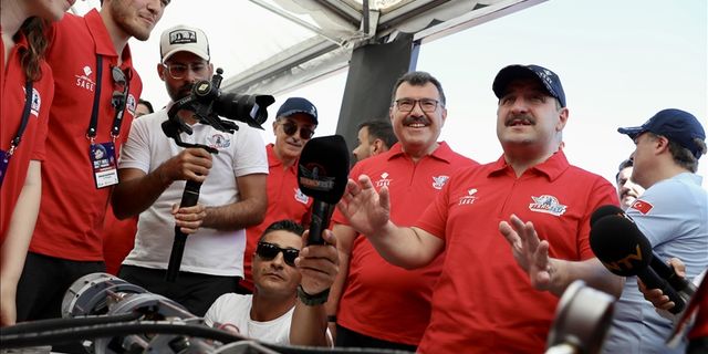 Bakan Varank, Dikey İnişli Roket Yarışması'nı izledi: İlk kez Türkiye'de gerçekleştiriyoruz