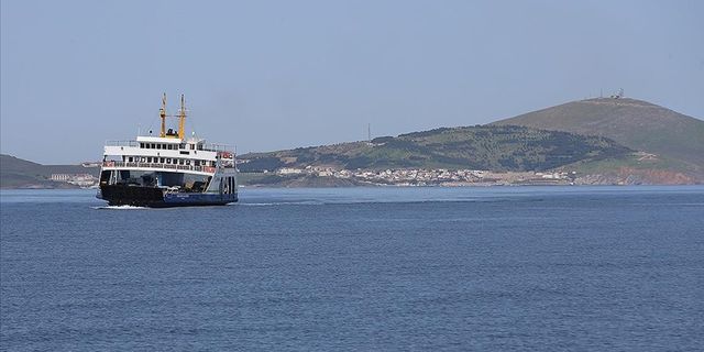 Bozcaada feribot hattında yoğunluk nedeniyle yarın ek seferler yapılacak