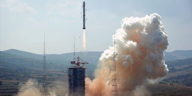 Çin, çevre gözlem uydusu 'Yünhay-1'i fırlattı
