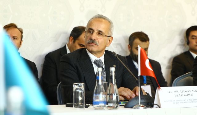 Ulaştırma ve Altyapı Bakanı Uraloğlu: Zengezur bağlantısı Kafkasya'daki normalleşme için hayati önem taşıyor