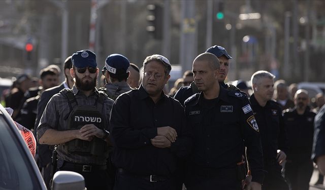 İsrailli aşırı sağcı Bakan, eleştirilere rağmen silah dağıtmayı sürdüreceğini söyledi