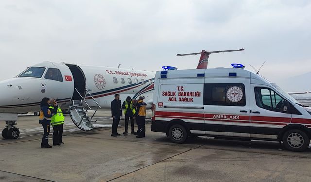 Muş'ta kalp ve karaciğer yetmezliği olan bebek ambulans uçakla Ankara'ya sevk edildi