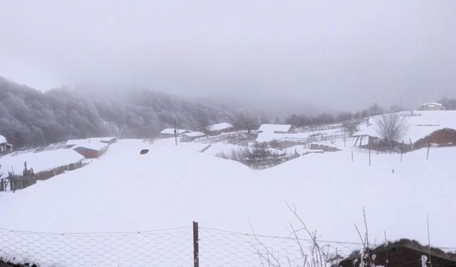 Amasya’da kar kalınlığı 30 santimetreyi geçti