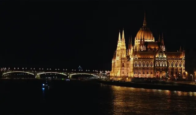 Işıklar ve köprüler şehri Budapeşte