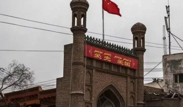 Kaşgar'daki tarihi cami eğlence merkezine çevrildi!