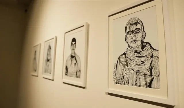 Otizmli sanatçı Remzi Yılmaz'ın "Tanıdık Yüzler" sergisi açıldı