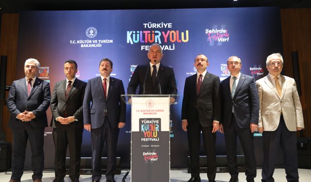Kültür ve Turizm Bakanı Ersoy, Samsun Kültür Yolu Festivali'nin açılışına katıldı