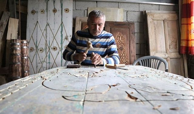 Radyatör ustasının Selçuklu ve Osmanlı motifleriyle süslediği ahşap eserler müzede sergileniyor