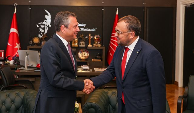 CHP Genel Başkanı Özel, Ukrayna'nın Ankara Büyükelçisi Bodnar'ı kabul etti