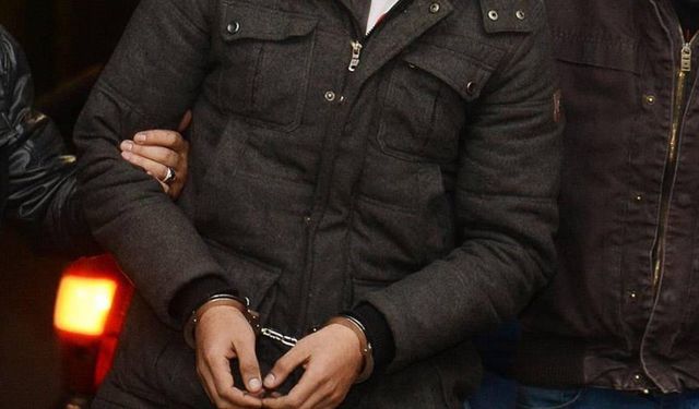 Bursa'da 31 yıl kesinleşmiş hapis cezası bulunan hükümlü garsonluk yaparken yakalandı