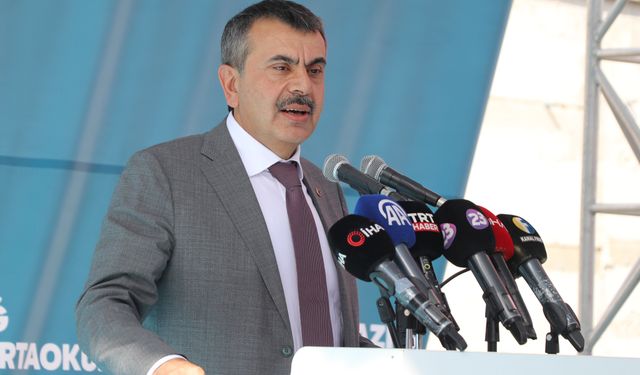 Milli Eğitim Bakanı Tekin, Elazığ'da İbrahim Taşel Ortaokulu'nun açılışına katıldı