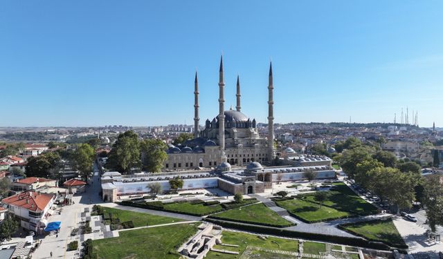 Selimiye Camisi'nin dış cephe restorasyonu, minare ve kurşun işleri tamamlandı