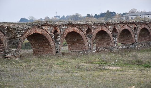 Üsküp’teki Tarihi Su Kemeri Restorasyonla Yeniden Hayat Bulacak