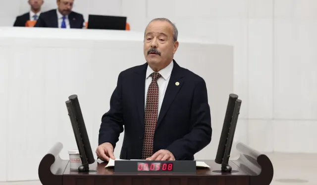 MHP'li Taytak: Sayın genel başkanımızın yanında ilkeli duruşun ne olduğunu yaşayarak geliyoruz