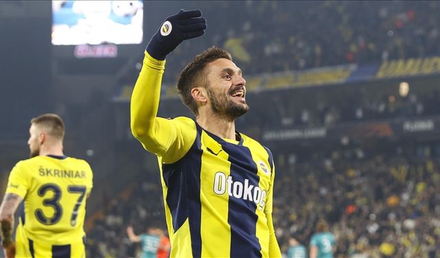 Dusan Tadic tarihe geçerek "dalya" demeye hazırlanıyor