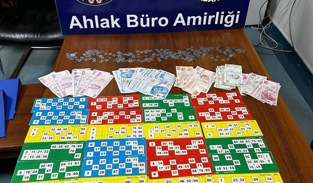 Adana'da kumar oynatılan iş yeri canlı yayından belirlendi