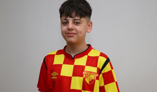 Göztepe'nin "haylaz" taraftarı, takımını ilk kez tribünden destekledi
