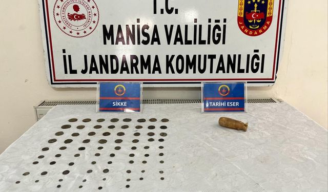 Salihli'de tarihi eser niteliğinde 76 sikke ele geçirildi