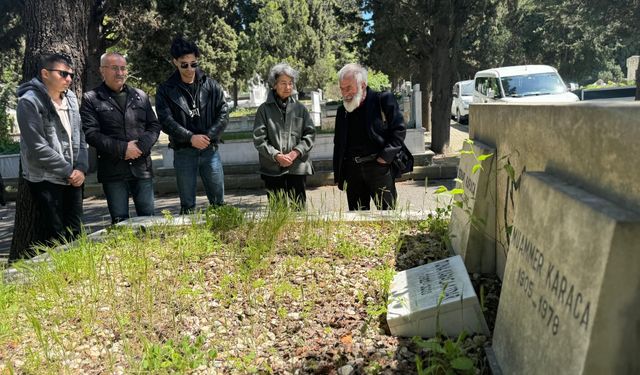Türk tiyatrosunun önemli isimlerinden Muammer Karaca mezarı başında anıldı