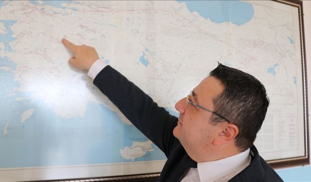 Simav'daki depremlerin tespit edilmemiş ve haritalanmamış yerde gerçekleştiği bildirildi