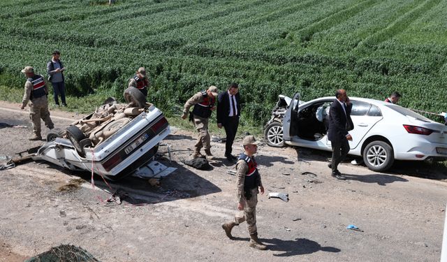Şanlıurfa'da trafik kazasında 3 kişi öldü, 2 kişi yaralandı