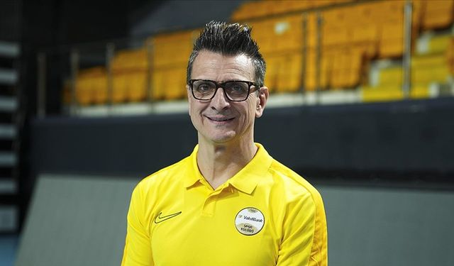 VakıfBank Başantrenörü Giovanni Guidetti'nin hedefi müzeye bir kupa daha kazandırmak