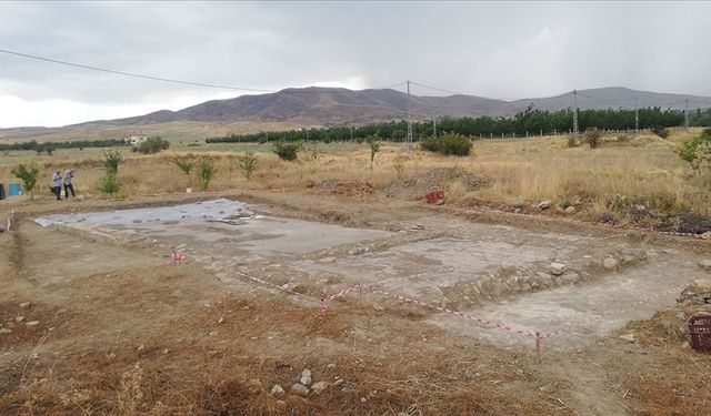 Eti Bakır, Anadolu'nun kültür miraslarını gün yüzüne çıkarmak için kazı çalışmalarına destek veriyor